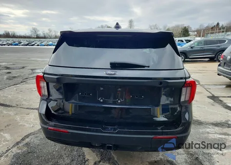 2025 Ford Explorer Police Interceptor from USA, damaged, VIN 1FM5K8AW4SGA84413